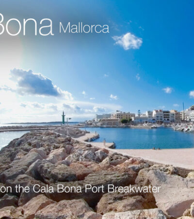 Relax on the Cala Bona Port Breakwater in 360º VR 5K | Mallorca 360